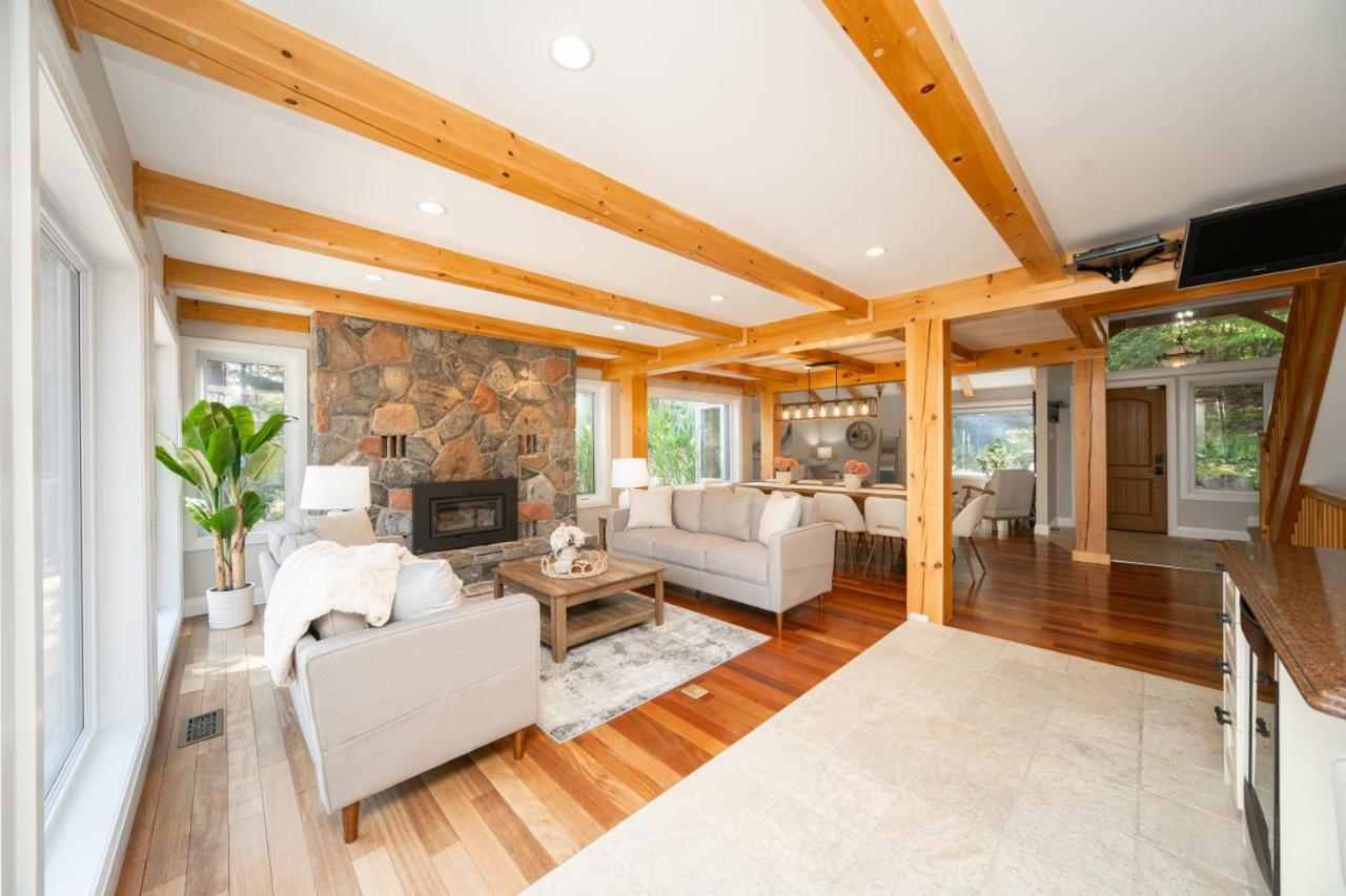 Muskokawaterfront Pooltable 98Tv 6Acres Villa ฮันต์สวิลล์ ภายนอก รูปภาพ