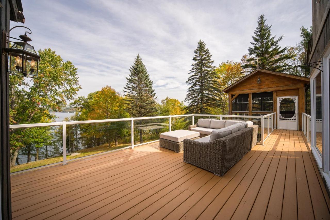 Muskokawaterfront Pooltable 98Tv 6Acres Villa ฮันต์สวิลล์ ภายนอก รูปภาพ