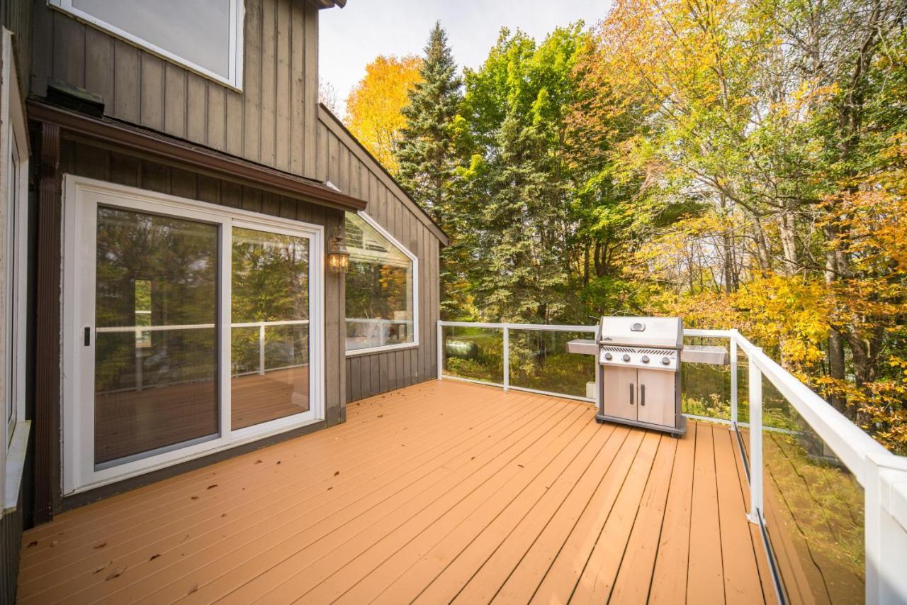 Muskokawaterfront Pooltable 98Tv 6Acres Villa ฮันต์สวิลล์ ภายนอก รูปภาพ