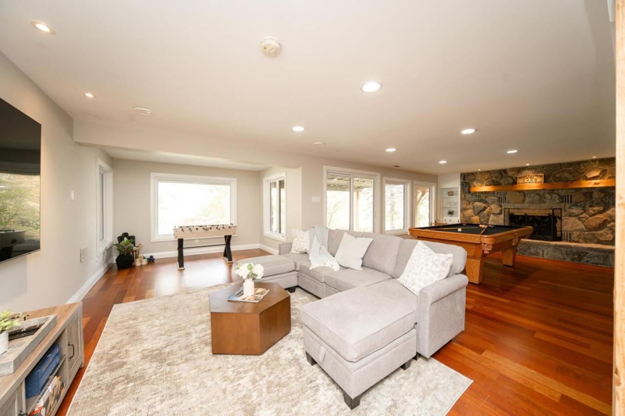 Muskokawaterfront Pooltable 98Tv 6Acres Villa ฮันต์สวิลล์ ภายนอก รูปภาพ